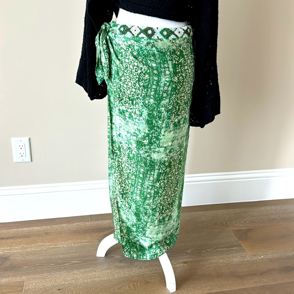 Zara green skirt